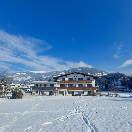 Alpenzeit Zillertal Apartments 젤암질러 외부 사진