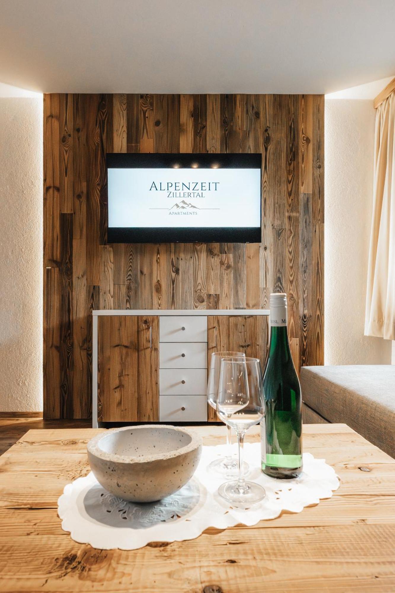Alpenzeit Zillertal Apartments 젤암질러 외부 사진
